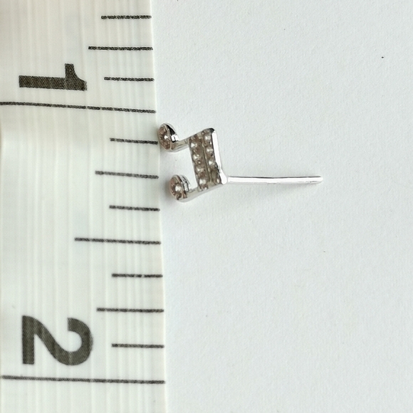 Sterling silver cz small music note musician stud earrings 🆕 - Picture 3 of 5